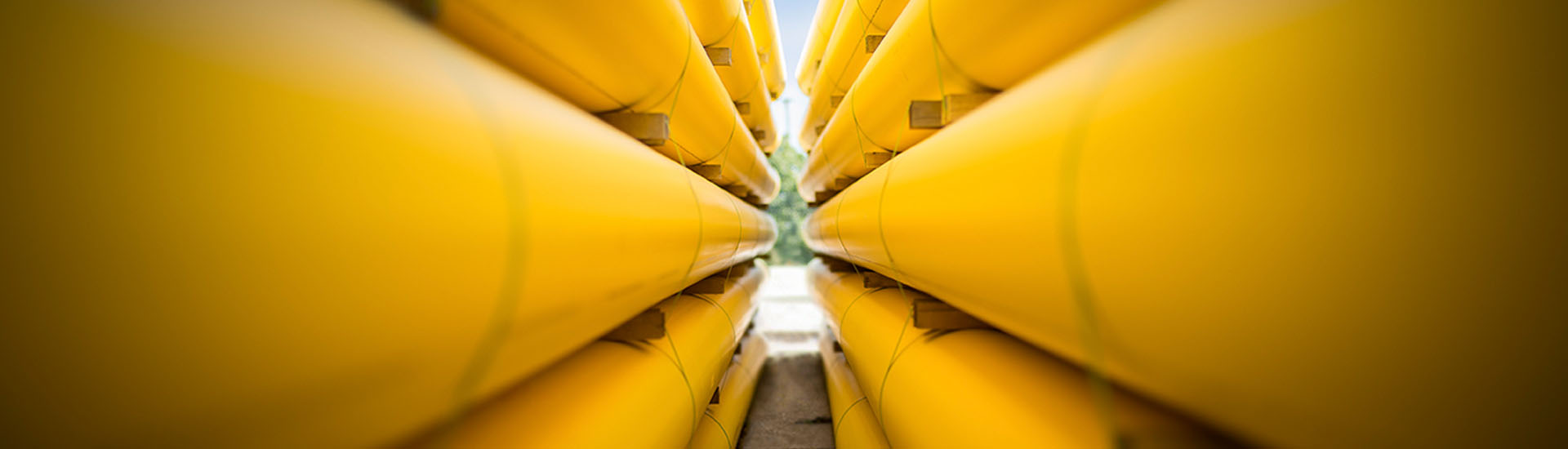 yellow natural gas pipelines